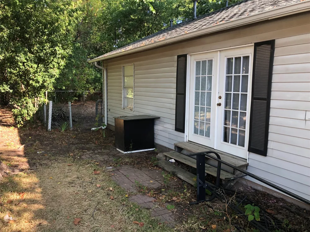 404 Mill Street Bowie, TX 76230