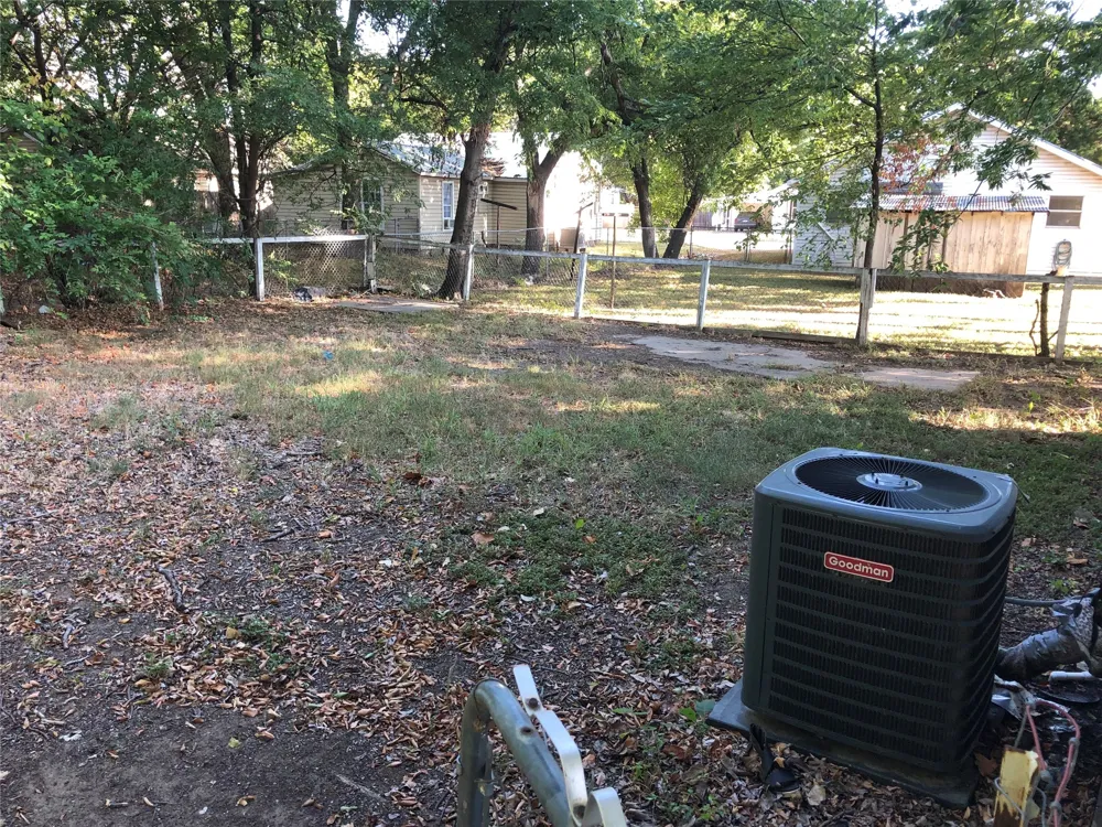 404 Mill Street Bowie, TX 76230