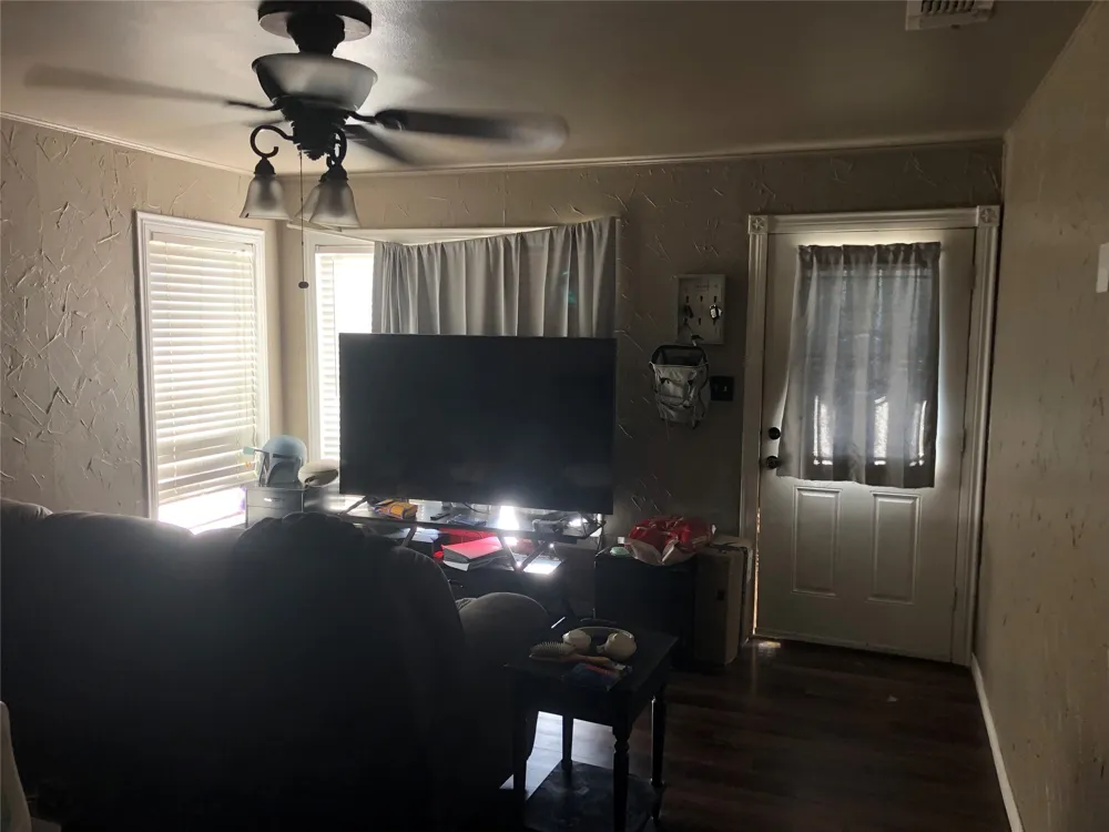 404 Mill Street Bowie, TX 76230