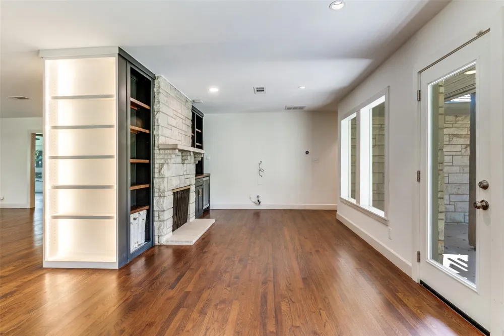 519 Northlake Drive Dallas, TX 75218