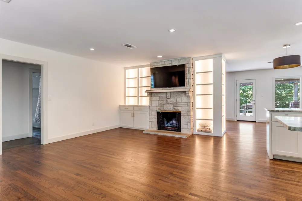 519 Northlake Drive Dallas, TX 75218