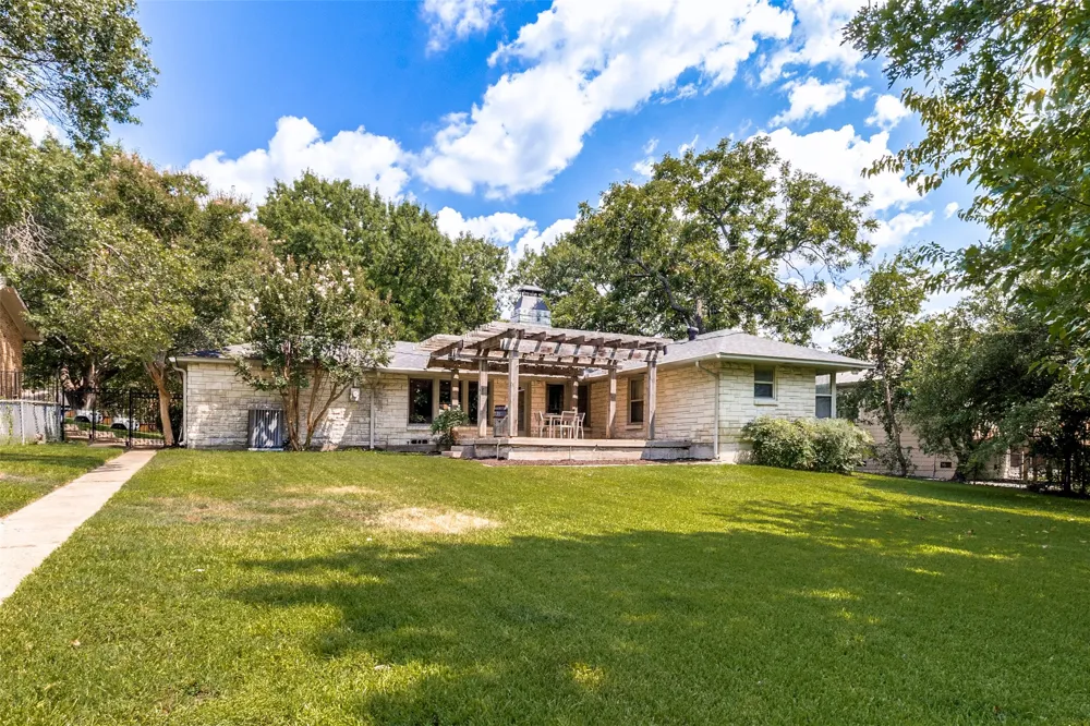 519 Northlake Drive Dallas, TX 75218