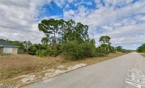 Aletha Avenue S