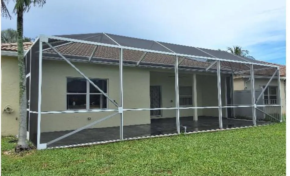 8600 PINE CAY West Palm Beach, FL 33411