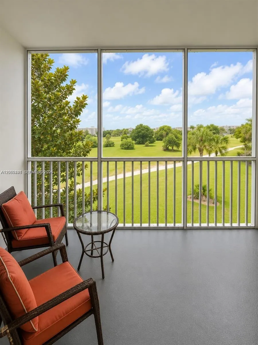2681 S Course Dr #406 Pompano Beach, FL 33069