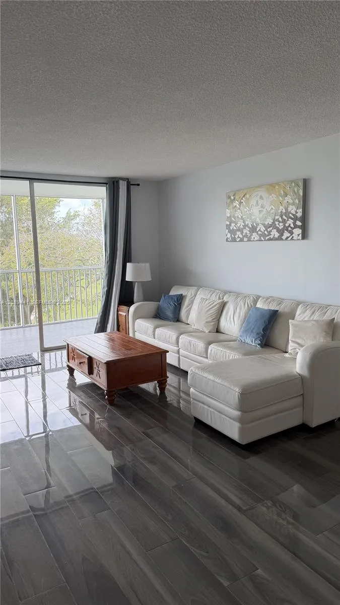 2681 S Course Dr #406 Pompano Beach, FL 33069