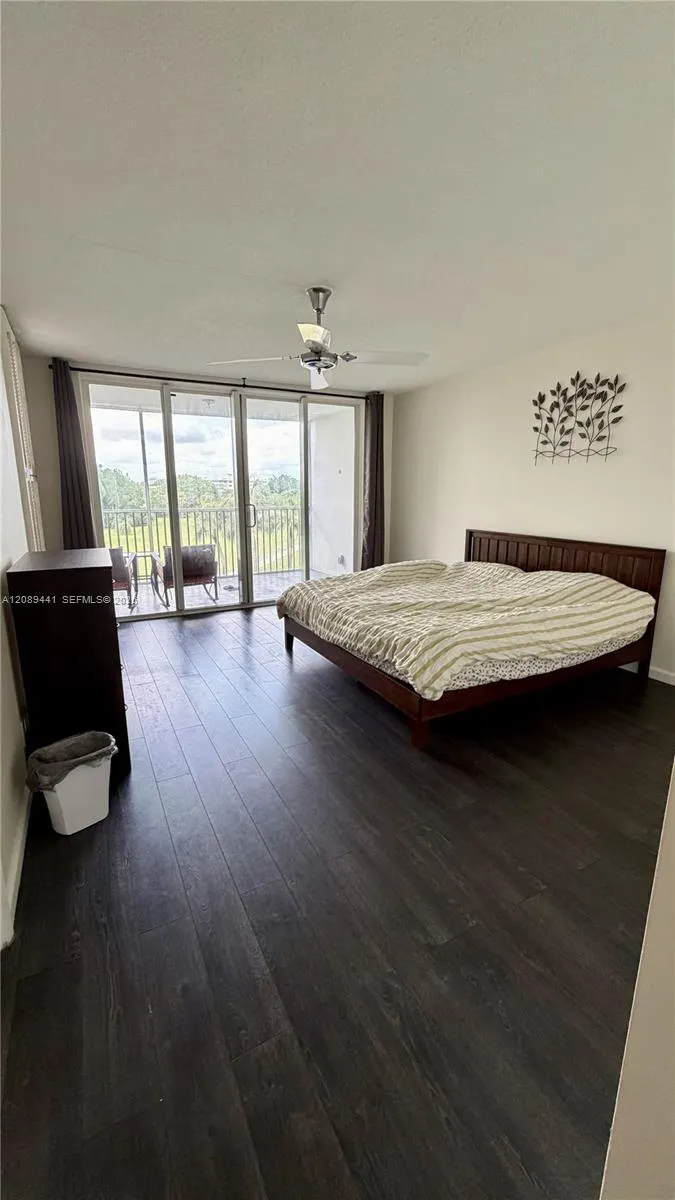2681 S Course Dr #406 Pompano Beach, FL 33069