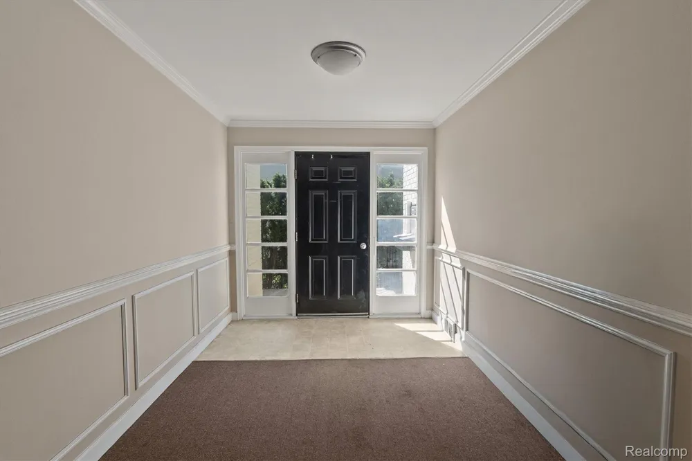 1975 Axtell Drive Troy City, MI 48084