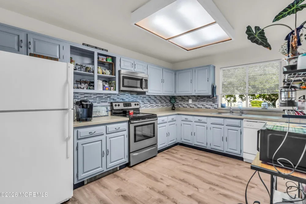 632 Finchley Court Manchester, NJ 08759