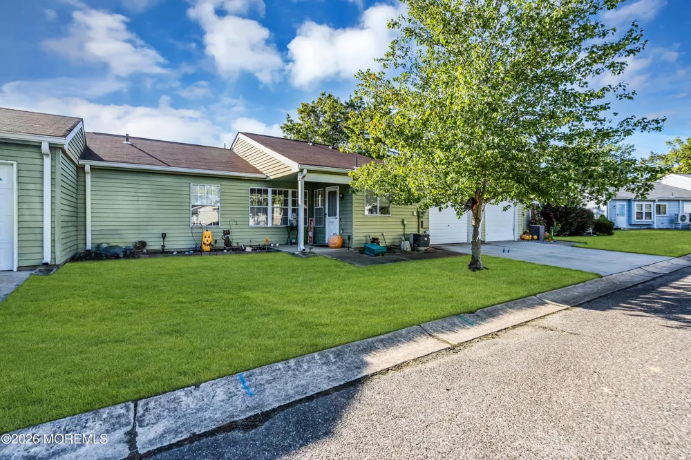 632 Finchley Court Manchester, NJ 08759