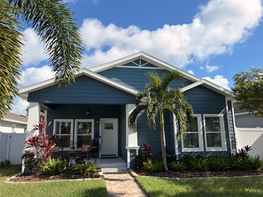 2439 4TH AVENUE S St Petersburg, FL 33712
