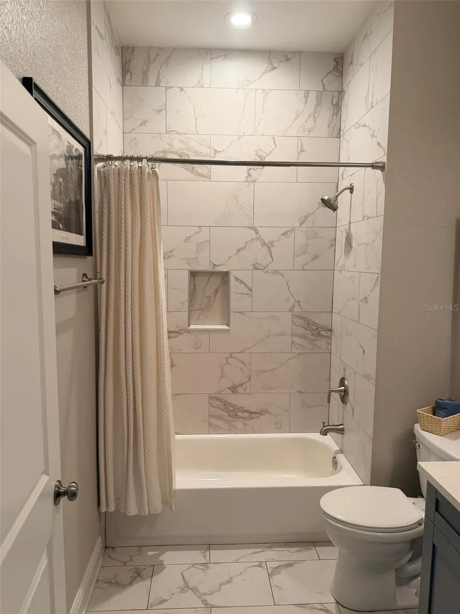 2439 4TH AVENUE S St Petersburg, FL 33712