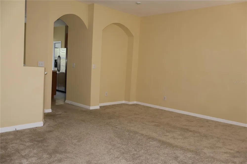 3019 POINTEVIEW DRIVE Tampa, FL 33611