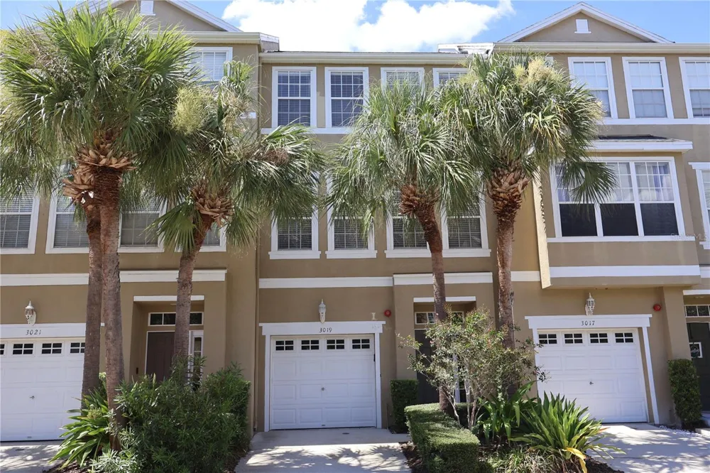 3019 POINTEVIEW DRIVE Tampa, FL 33611