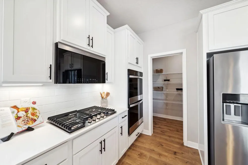 3796 Brookside Drive Chaska, MN 55318