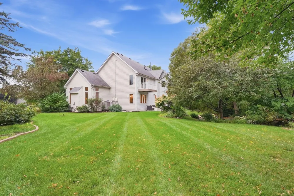 1851 South Lane Mendota Heights, MN 55118