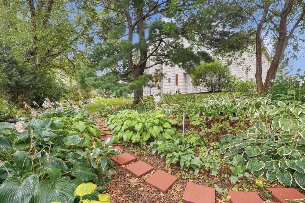 1851 South Lane Mendota Heights, MN 55118