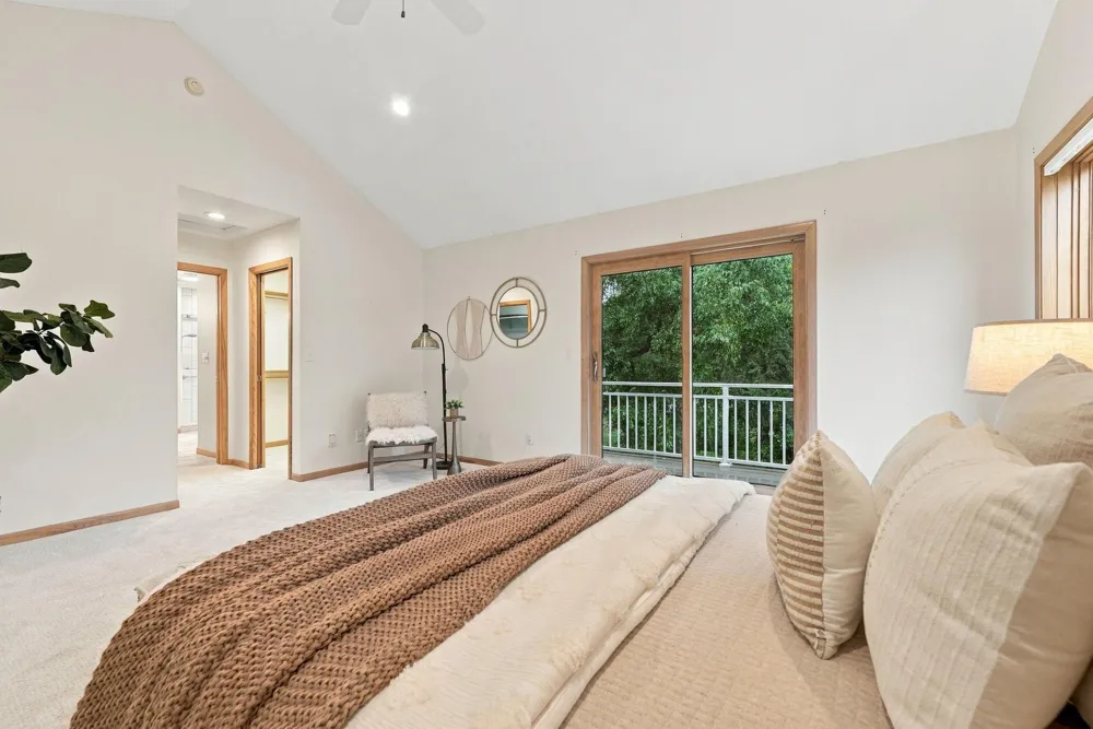 1851 South Lane Mendota Heights, MN 55118
