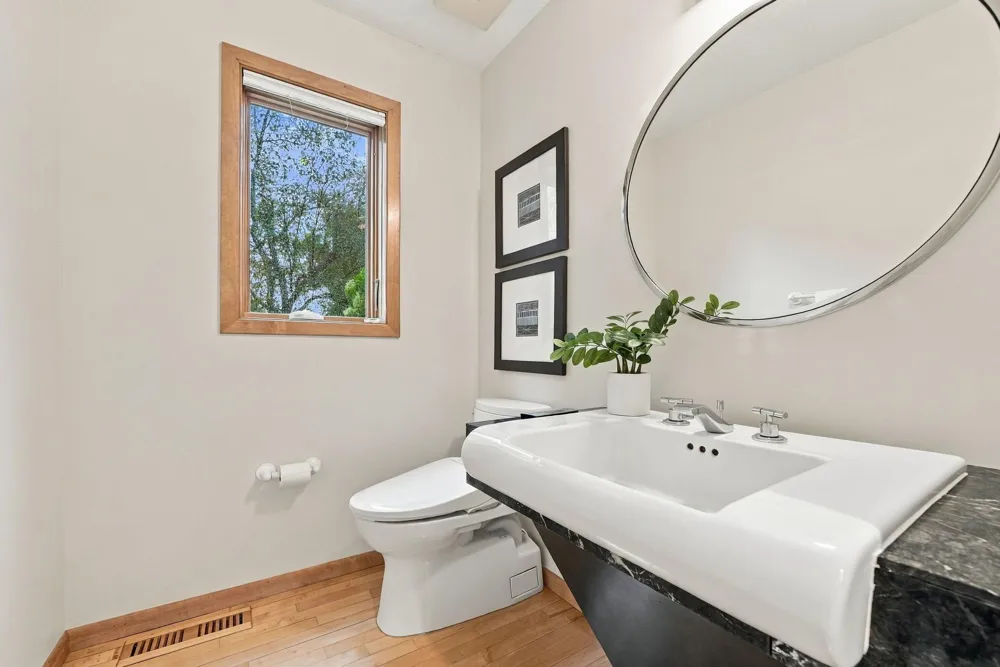 1851 South Lane Mendota Heights, MN 55118