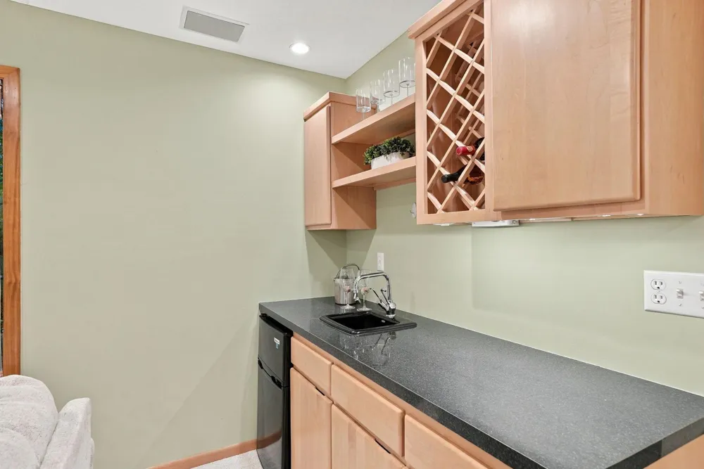 1851 South Lane Mendota Heights, MN 55118