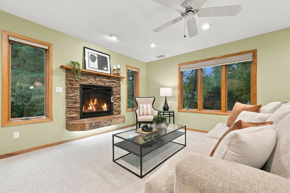 1851 South Lane Mendota Heights, MN 55118