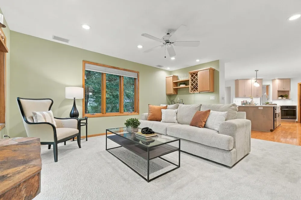 1851 South Lane Mendota Heights, MN 55118