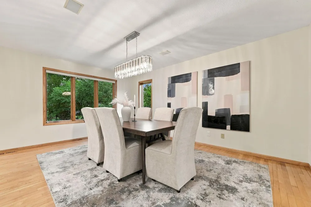 1851 South Lane Mendota Heights, MN 55118