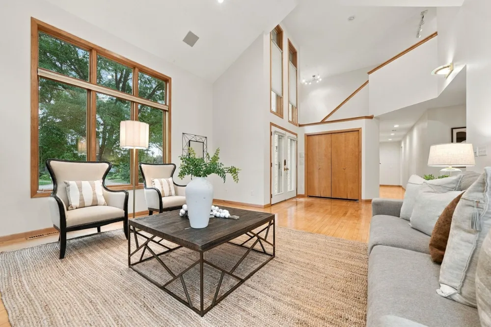 1851 South Lane Mendota Heights, MN 55118