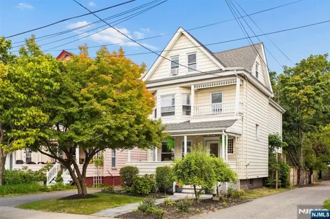 41 Willow Street