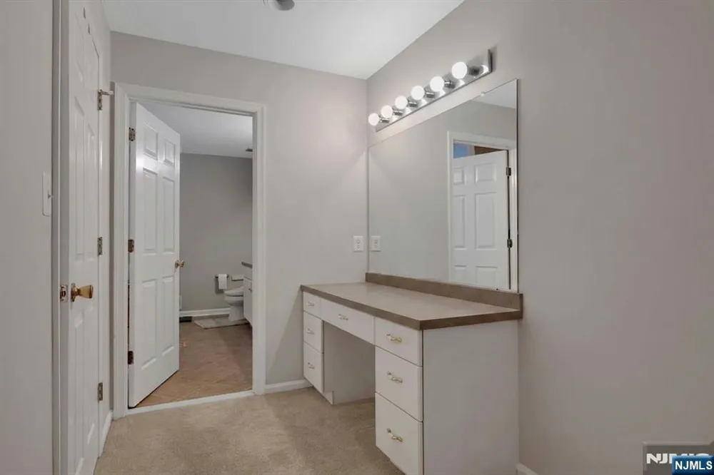 16 McManus Court 10 West Orange, NJ 07052