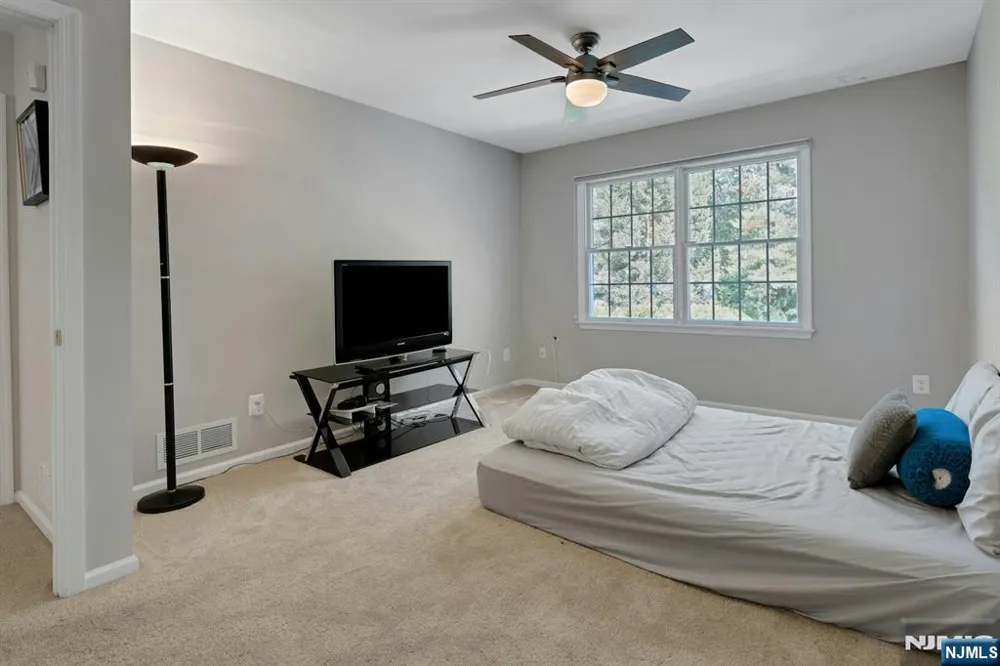 16 McManus Court 10 West Orange, NJ 07052
