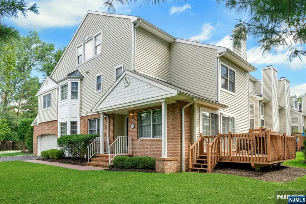 16 McManus Court 10 West Orange, NJ 07052
