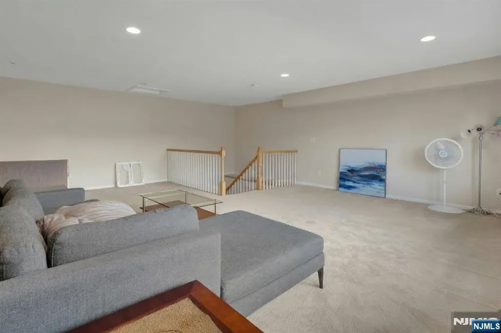 16 McManus Court 10 West Orange, NJ 07052