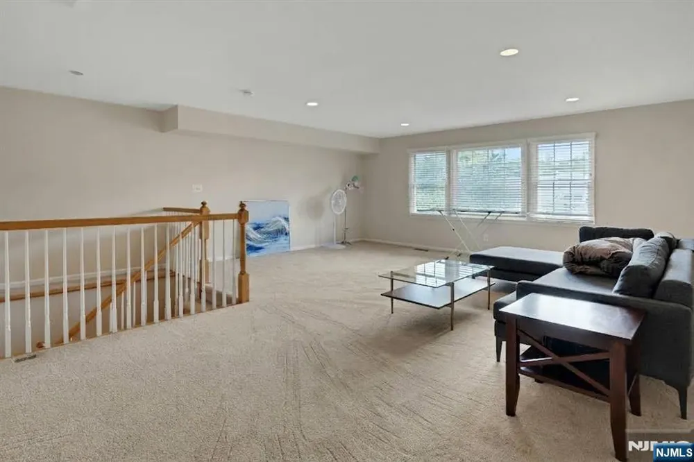 16 McManus Court 10 West Orange, NJ 07052