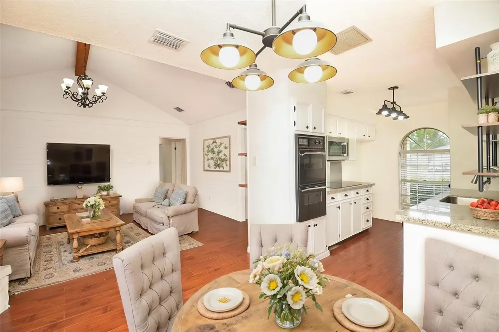 9014 Langfield Road Houston, TX 77040