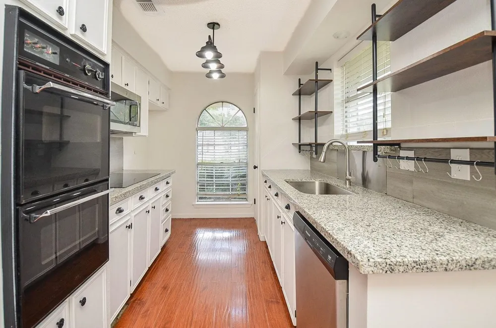 9014 Langfield Road Houston, TX 77040