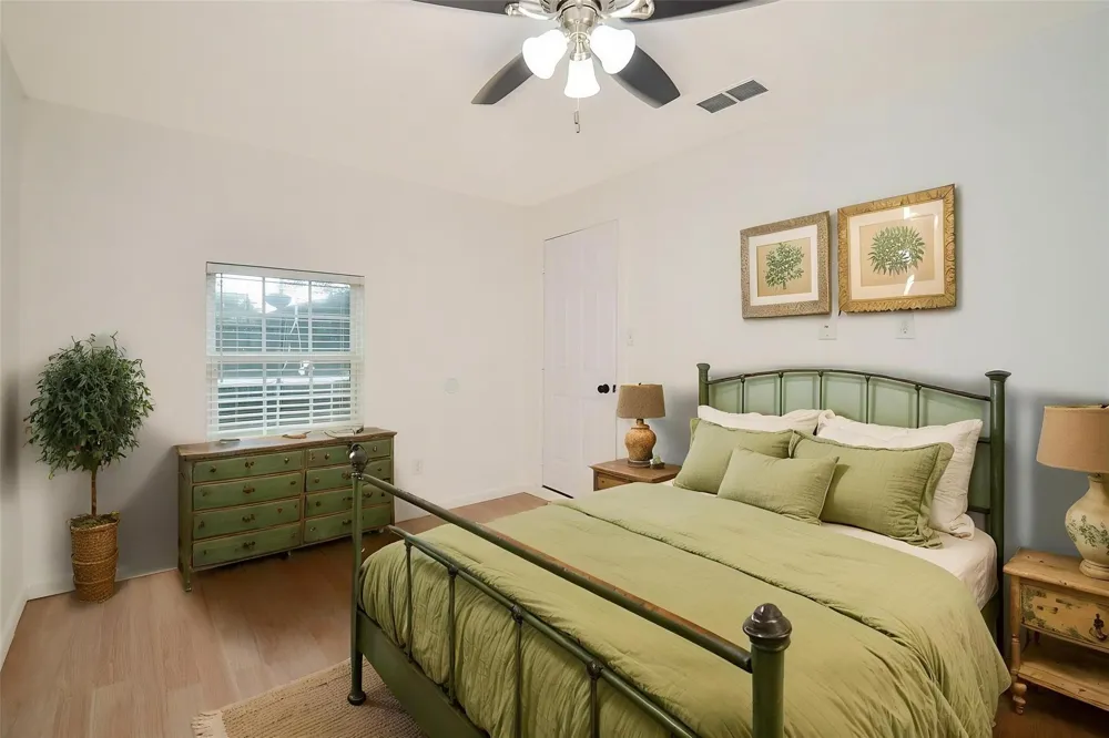 9014 Langfield Road Houston, TX 77040