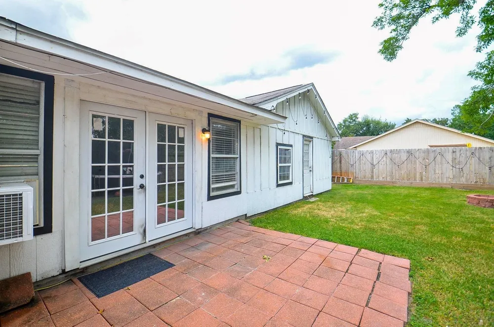 9014 Langfield Road Houston, TX 77040