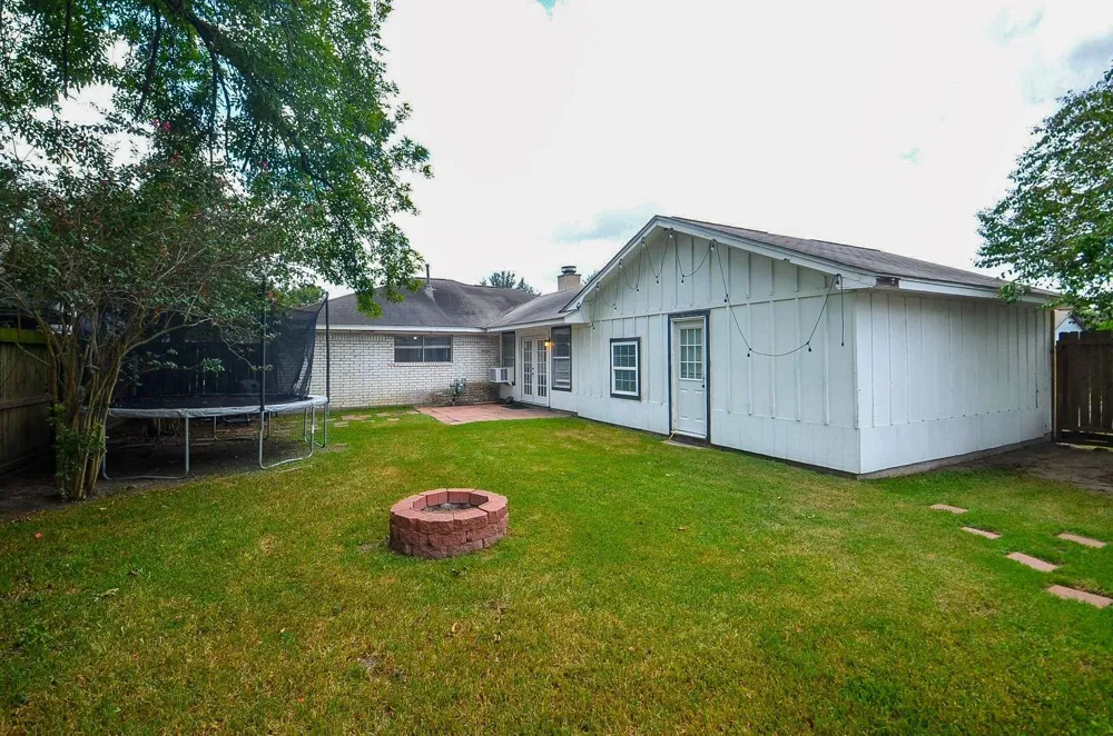9014 Langfield Road Houston, TX 77040