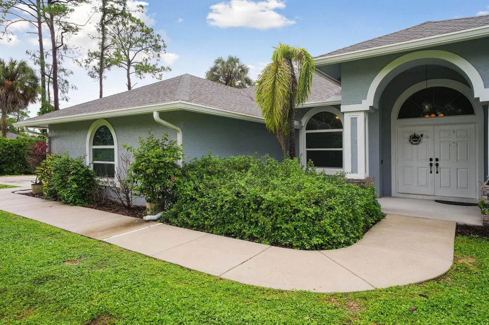 16395 E HIALEAH DRIVE E 
