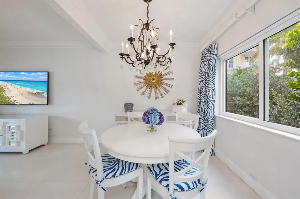 122 Peruvian Avenue #16 Palm Beach, FL 33480