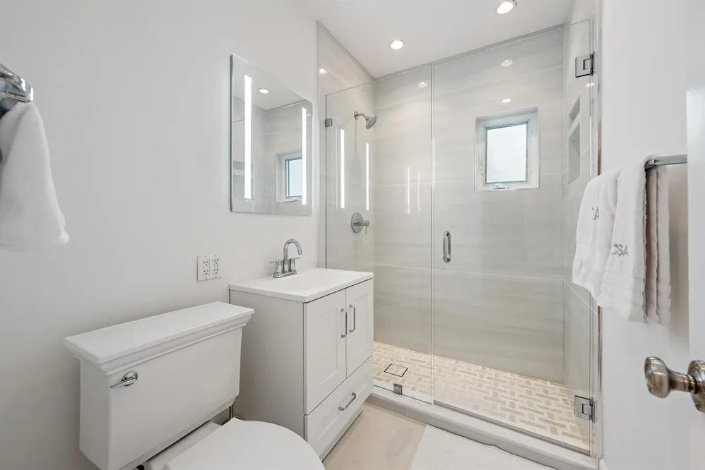 122 Peruvian Avenue #16 Palm Beach, FL 33480