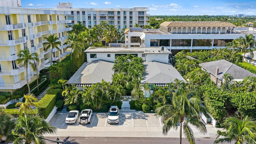 122 Peruvian Avenue #16 Palm Beach, FL 33480