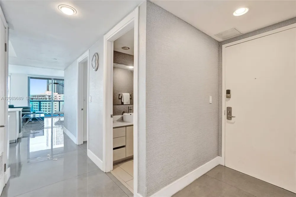 2600 E Hallandale Beach Blvd #T1002 Hallandale Beach, FL 33009