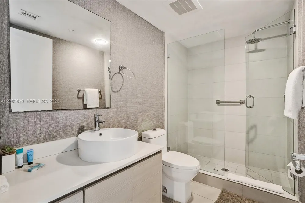 2600 E Hallandale Beach Blvd #T1002 Hallandale Beach, FL 33009