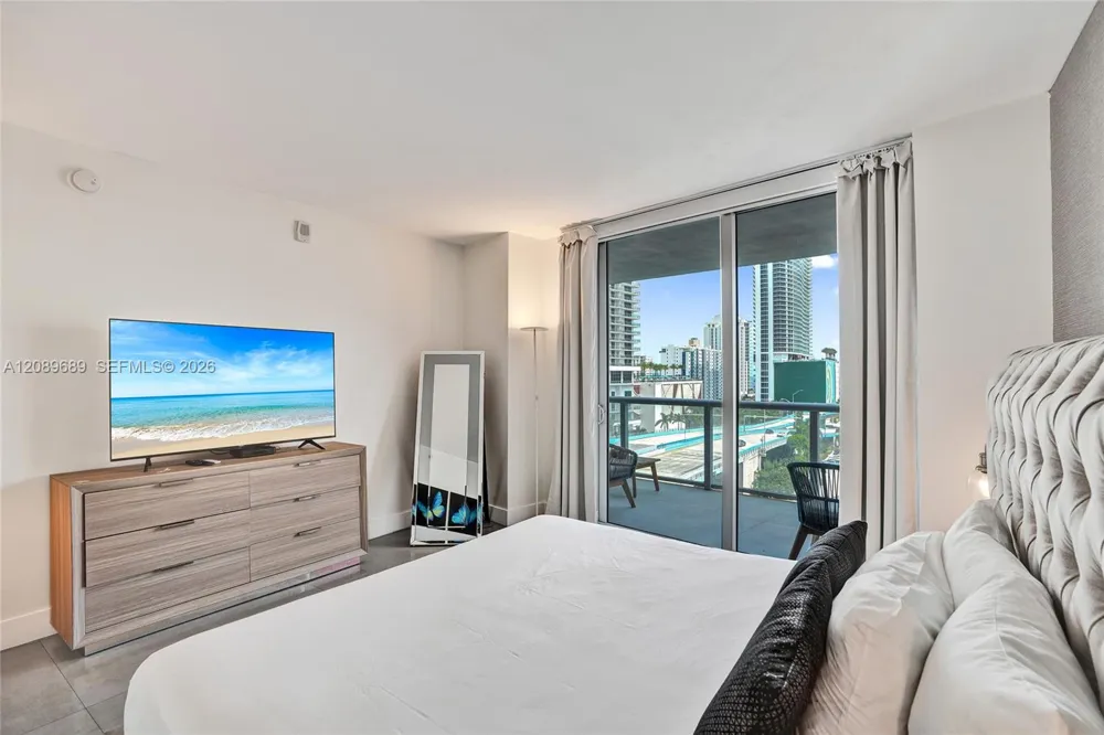 2600 E Hallandale Beach Blvd #T1002 Hallandale Beach, FL 33009