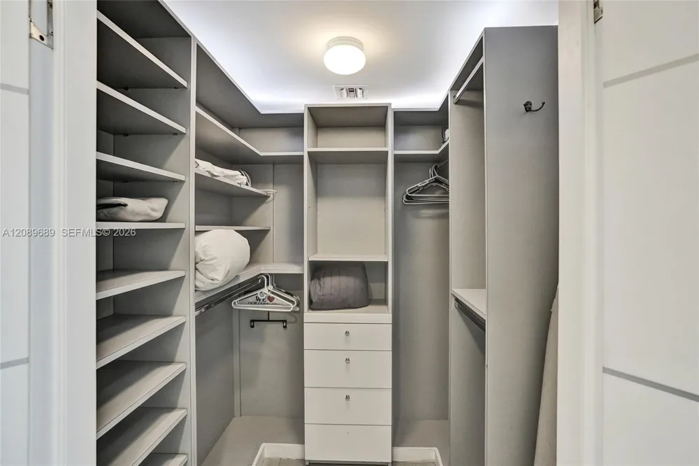 2600 E Hallandale Beach Blvd #T1002 Hallandale Beach, FL 33009