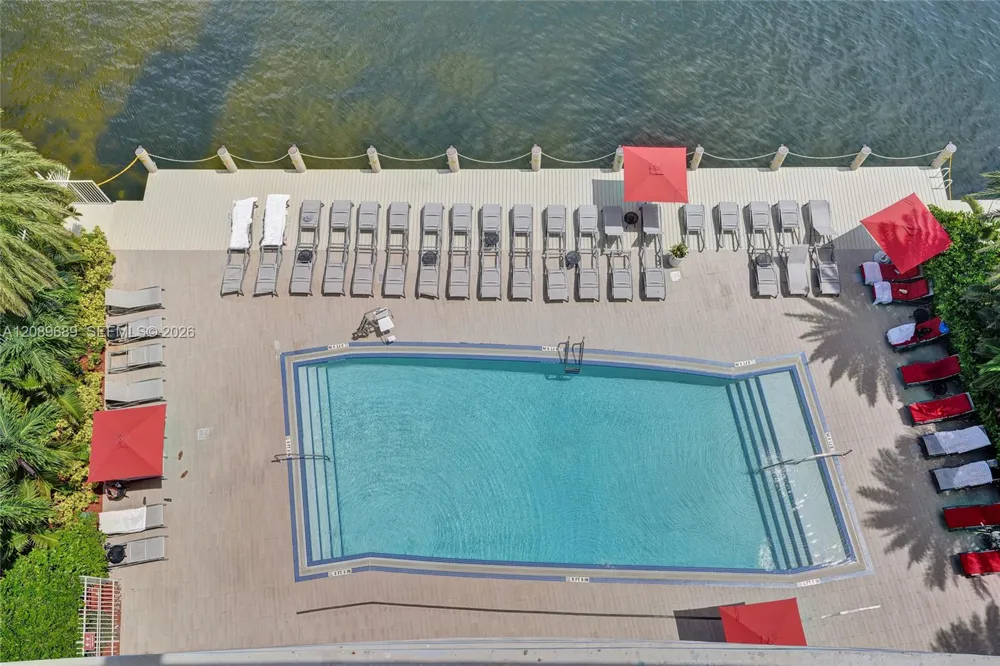 2600 E Hallandale Beach Blvd #T1002 Hallandale Beach, FL 33009