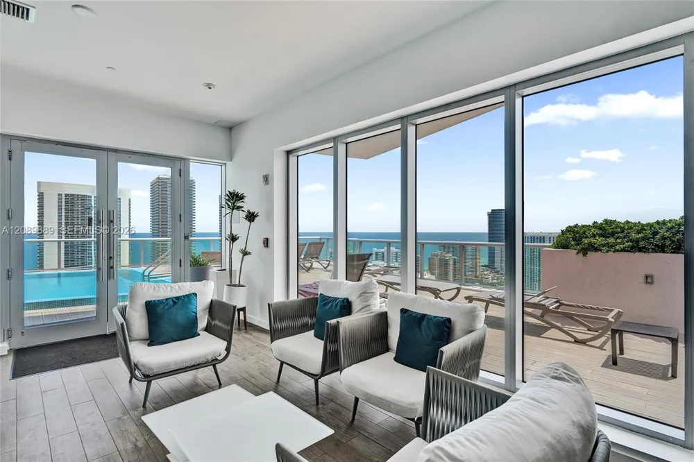 2600 E Hallandale Beach Blvd #T1002 Hallandale Beach, FL 33009