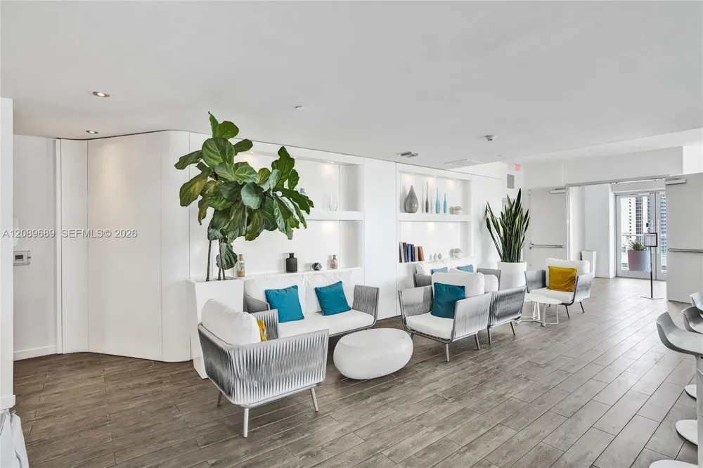 2600 E Hallandale Beach Blvd #T1002 Hallandale Beach, FL 33009